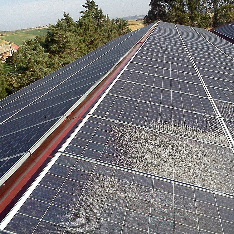 12 ans de fabrication Panneau solaire 415Wp pour l'impression de logo personnalisé et l'énergie domestique
