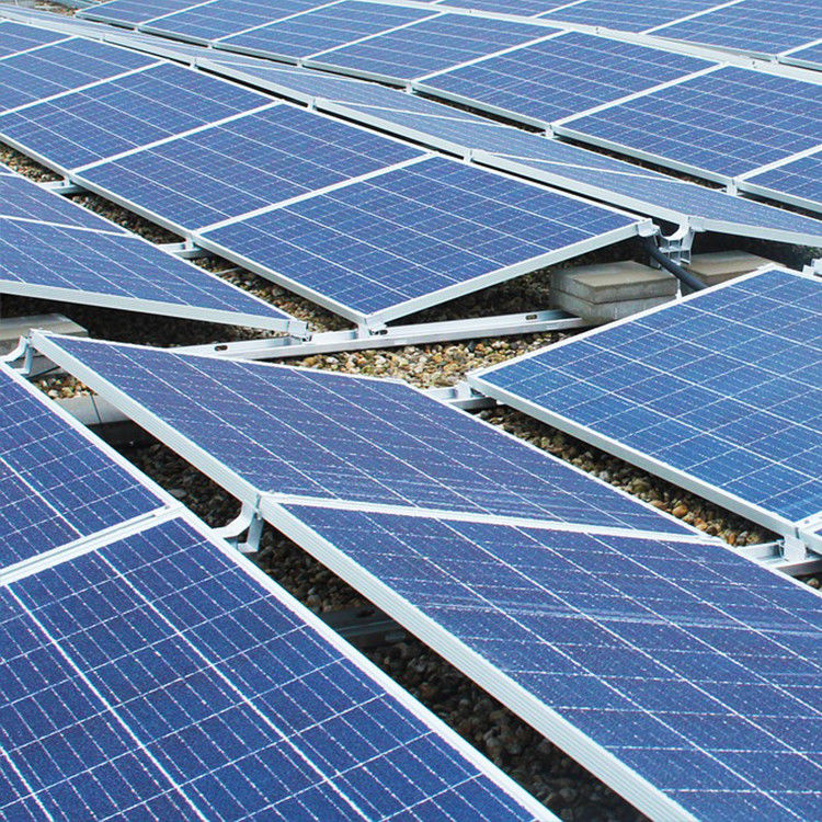 220V 240V hors réseau Produits solaires Package 2000W Pour les systèmes solaires complets à domicile